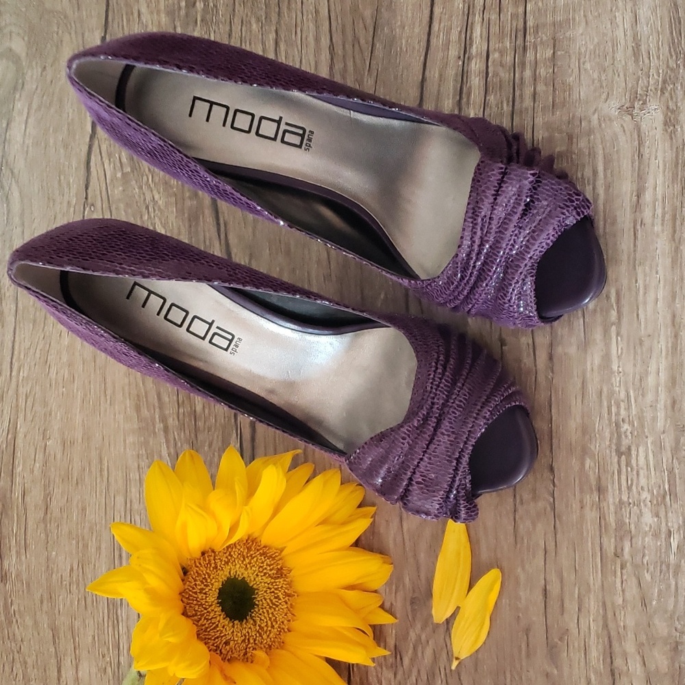 Ruffle Stilettos